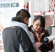 �F������